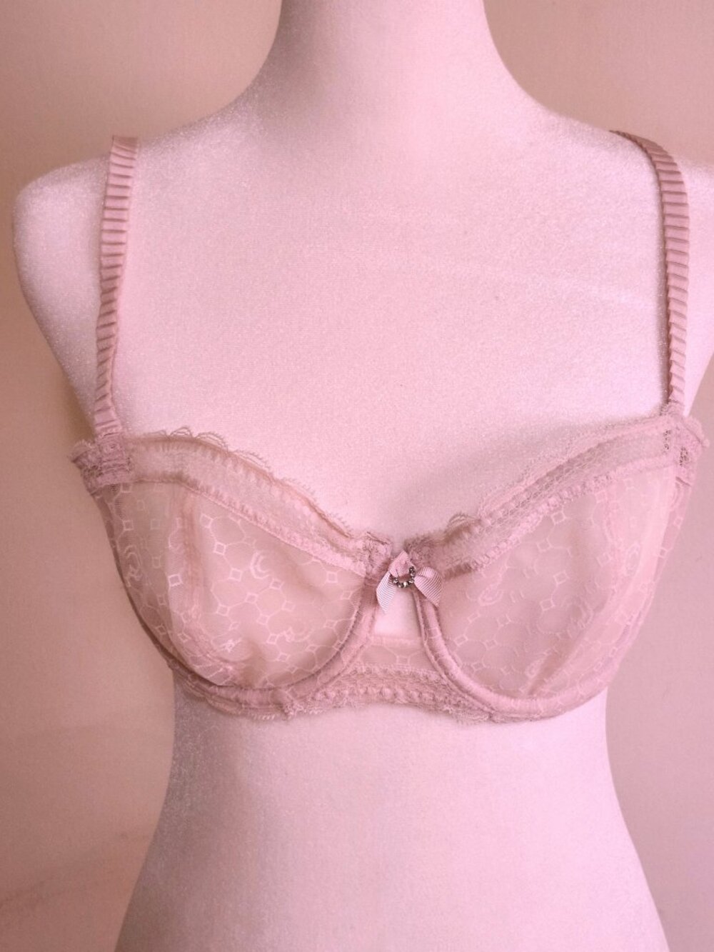 Chantelle pale pink unlined underwire demi bra size 36D